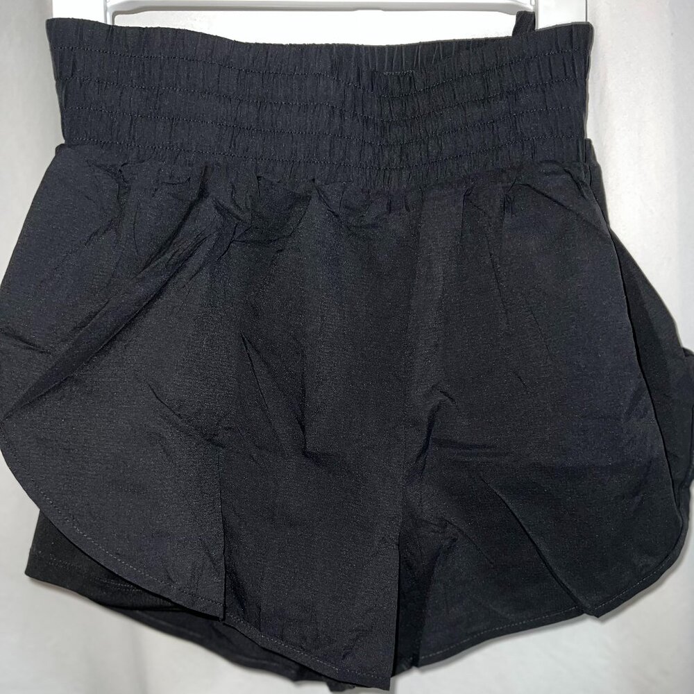 Athletic shorts